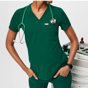 Figs Catarina One-Pocket Scrub Top, Hunter Green, XS